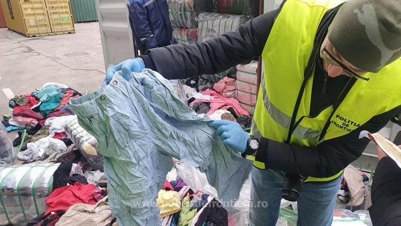 77 de tone cu haine rupte și murdare, aduse din Canada, au fost găsite în Portul Constanța