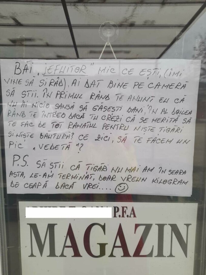 Mesajul lăsat de patroana unui magazin din Huși pentru un hoț, pe geamul de la intrare: ”Nu ai nicio șansă să găsești bani
